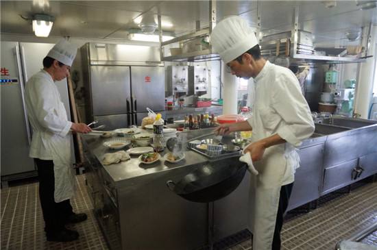 船上內(nèi)貿(mào)廚師