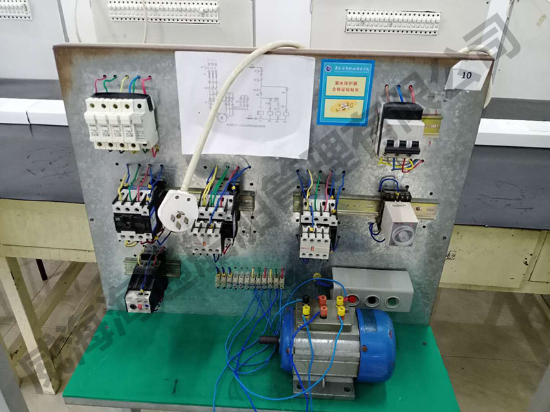 故障排除操作臺(tái)